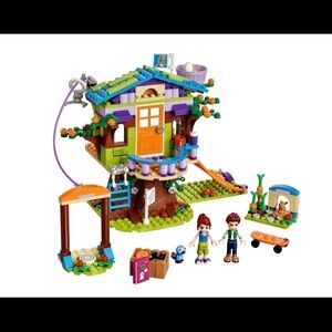 Lego friends Mia treehouse